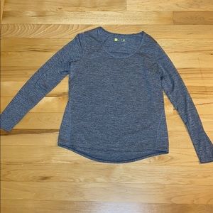 Long sleeve athletic top